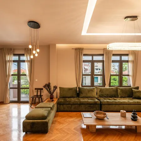 아파트 Penelope & Odysseus Luxury Suites, Historic Nearchou, Neoclassical Charm In Chania