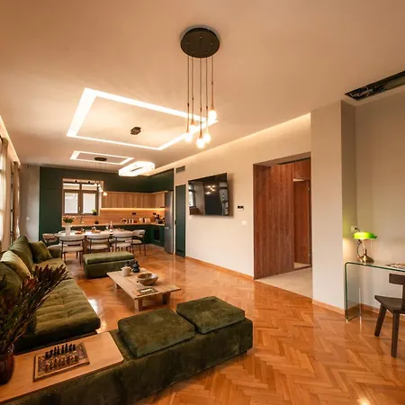 Penelope & Odysseus Luxury Suites, Historic Nearchou, Neoclassical Charm In Chania 아파트 하니아
