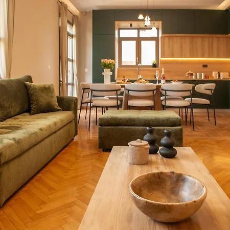 아파트 Penelope & Odysseus Luxury Suites, Historic Nearchou, Neoclassical Charm In Chania *