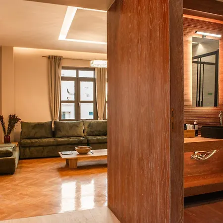 Penelope & Odysseus Luxury Suites, Historic Nearchou, Neoclassical Charm In Chania 아파트