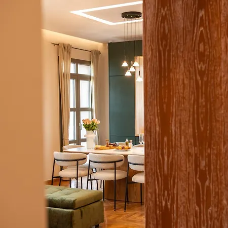 아파트 Penelope & Odysseus Luxury Suites, Historic Nearchou, Neoclassical Charm In Chania 하니아