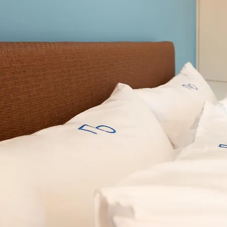 Penelope & Odysseus Luxury Suites, Historic Nearchou, Neoclassical Charm In Chania * 하니아