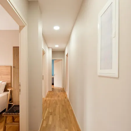 아파트 Penelope & Odysseus Luxury Suites, Historic Nearchou, Neoclassical Charm In Chania 하니아