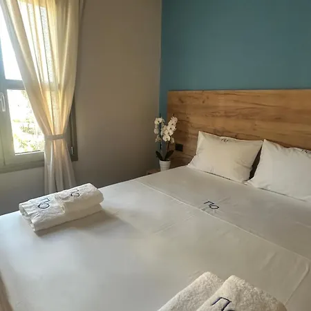 Penelope & Odysseus Luxury Suites, Historic Nearchou, Neoclassical Charm In Chania * 하니아