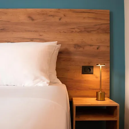 Penelope & Odysseus Luxury Suites, Historic Nearchou, Neoclassical Charm In Chania 아파트