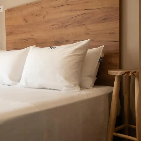 Penelope & Odysseus Luxury Suites, Historic Nearchou, Neoclassical Charm In Chania 아파트 *