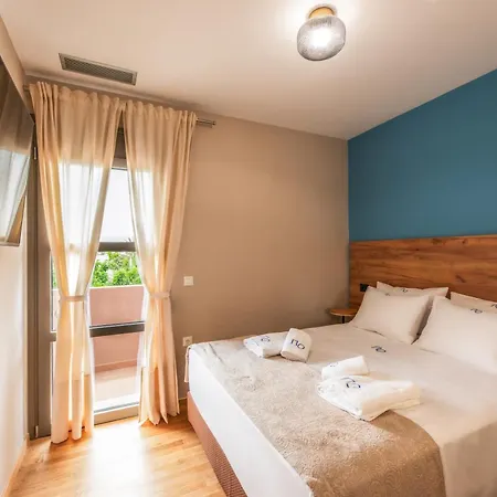 Penelope & Odysseus Luxury Suites, Historic Nearchou, Neoclassical Charm In Chania 아파트 하니아