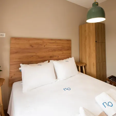 Penelope & Odysseus Luxury Suites, Historic Nearchou, Neoclassical Charm In Chania 아파트 *