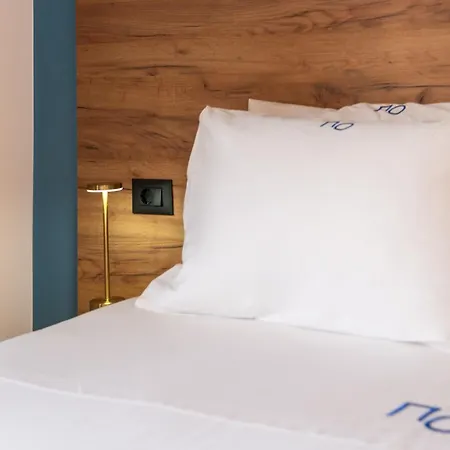 Penelope & Odysseus Luxury Suites, Historic Nearchou, Neoclassical Charm In Chania 하니아