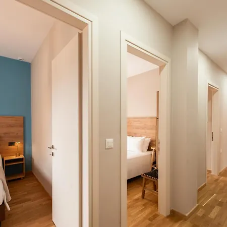 Penelope & Odysseus Luxury Suites, Historic Nearchou, Neoclassical Charm In Chania 아파트 *