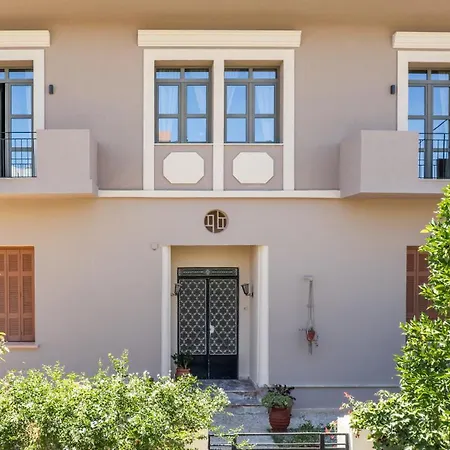 Penelope & Odysseus Luxury Suites, Historic Nearchou, Neoclassical Charm In Chania 아파트 *